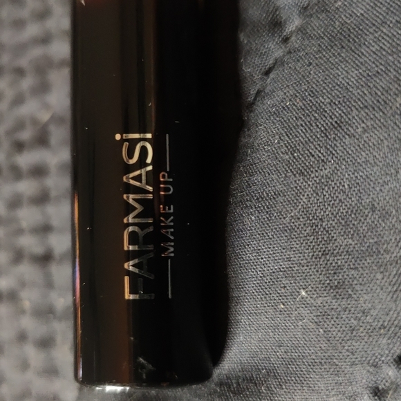 Farmasi make up combo - Picture 6 of 10